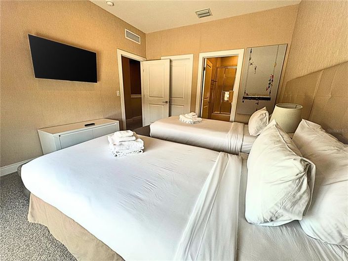 Image No.40-4 Bed Townhouse for sale