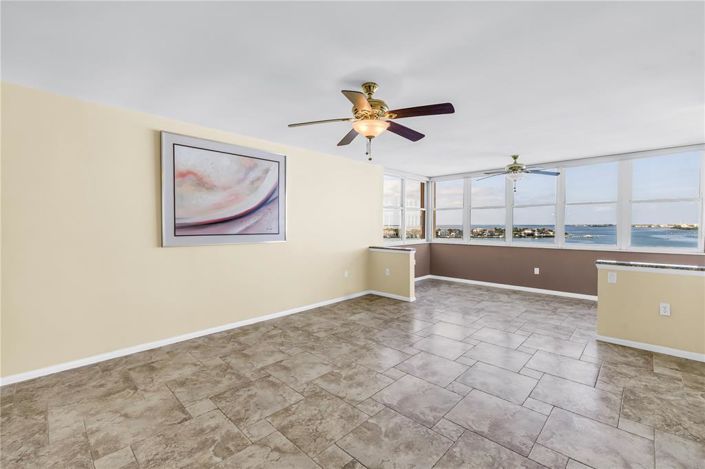 Image No.16-2 Bed Property for sale