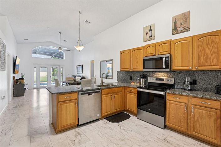 Image No.4-4 Bed Property for sale