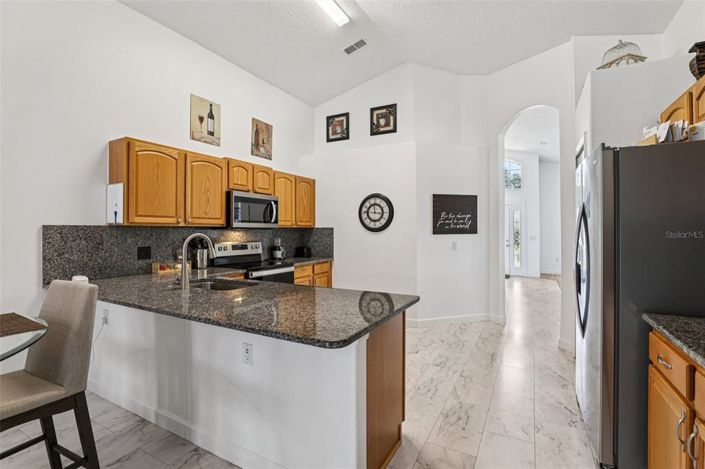 Image No.6-4 Bed Property for sale