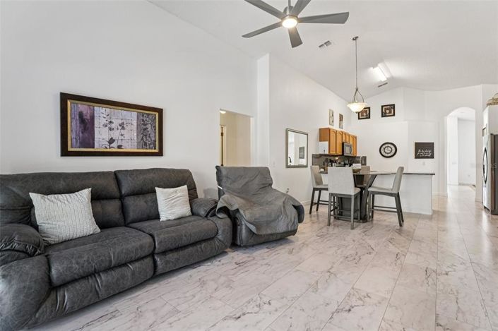 Image No.9-4 Bed Property for sale