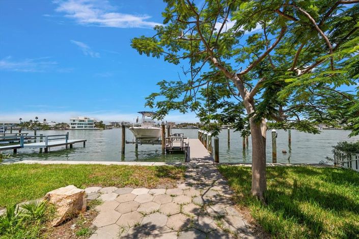 Image No.14-Propriété de 3 chambres à vendre à Treasure Island