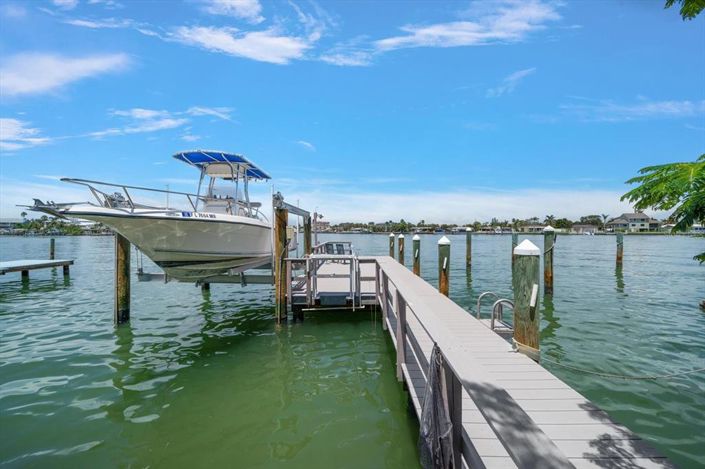 Image No.3-Propriété de 3 chambres à vendre à Treasure Island