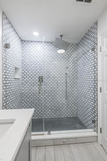 Image No.35-5 Bed Property for sale