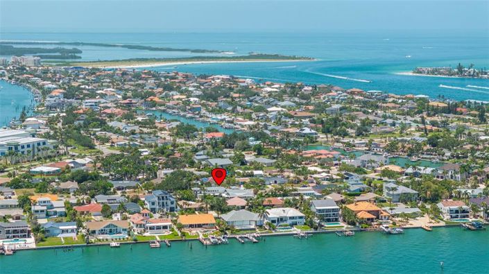 Image No.53-5 Bed Property for sale