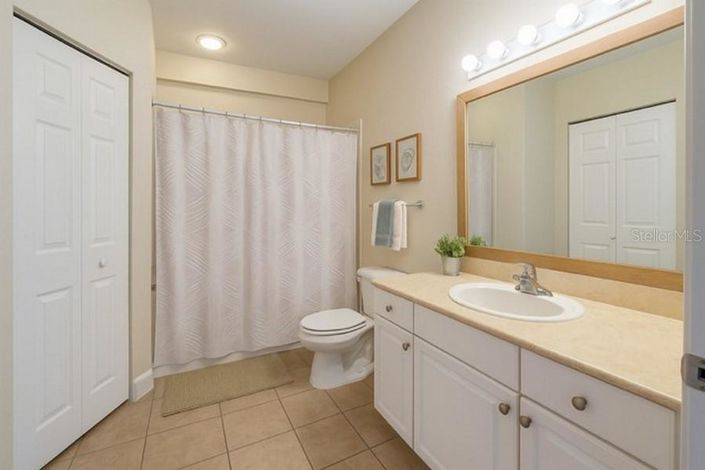 Image No.8-4 Bed Townhouse for sale