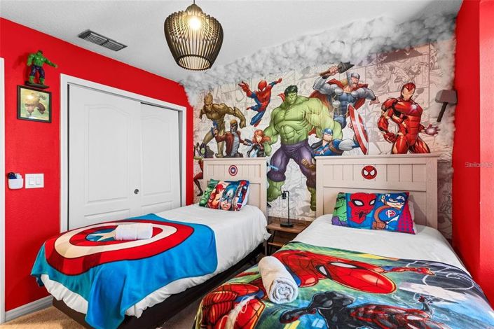 Image No.30-5 Bed Townhouse for sale