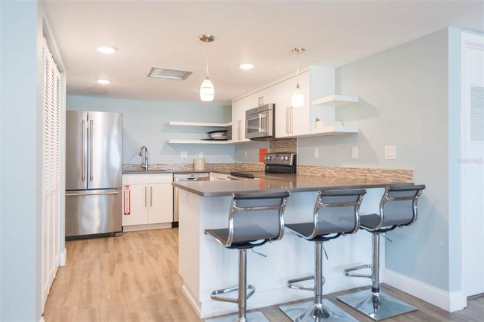 Image No.30-3 Bed Property for sale