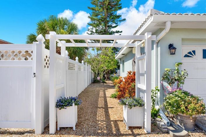 Image No.26-2 Bed Property for sale