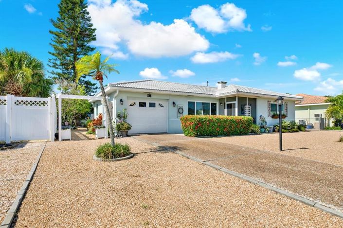 Image No.29-2 Bed Property for sale