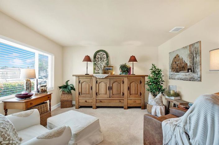 Image No.6-2 Bed Property for sale