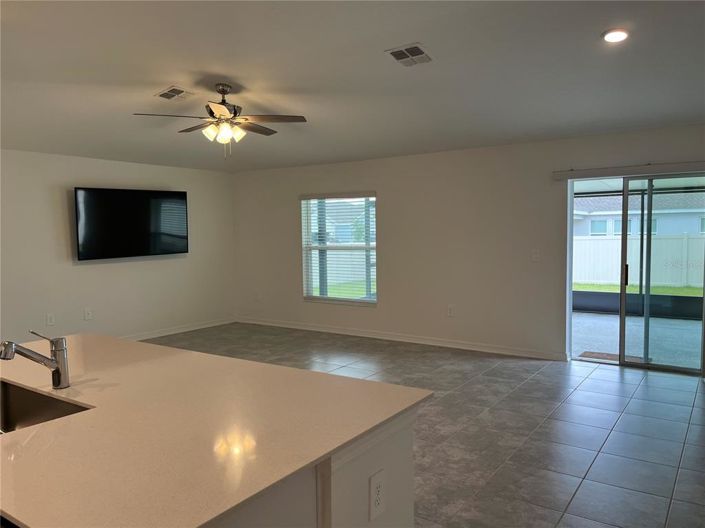 Image No.9-3 Bed Property for sale