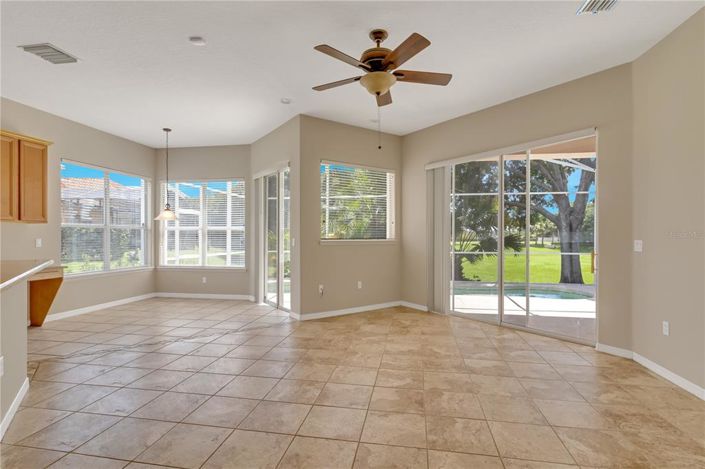 Image No.36-4 Bed Property for sale