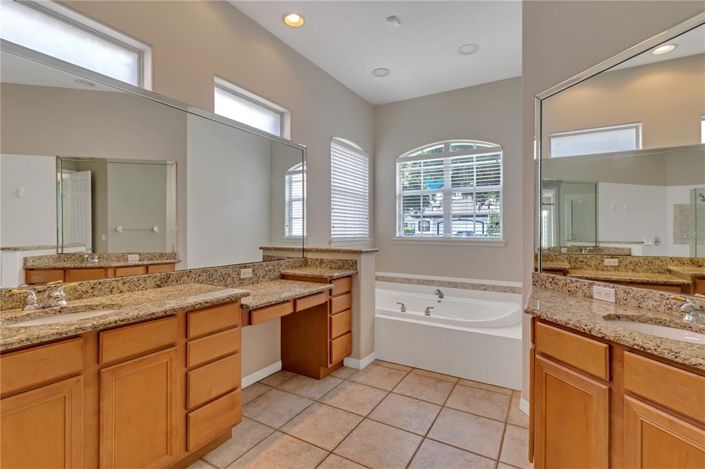 Image No.39-4 Bed Property for sale