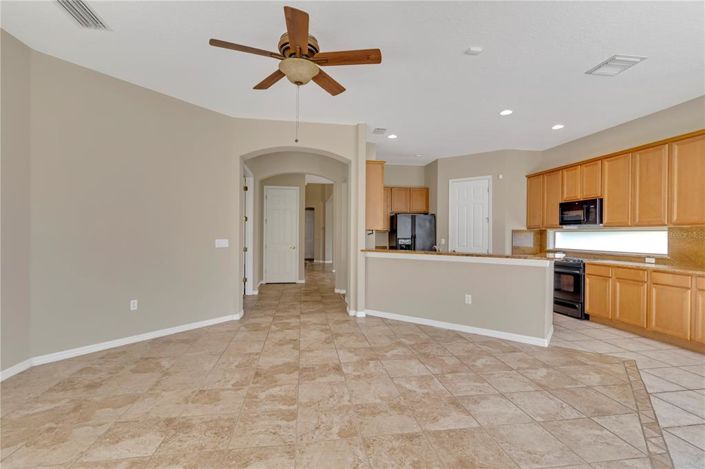 Image No.5-4 Bed Property for sale