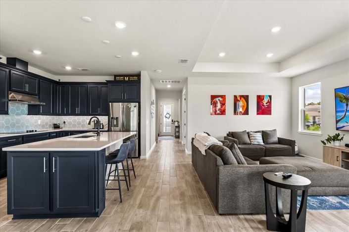 Image No.12-3 Bed Property for sale