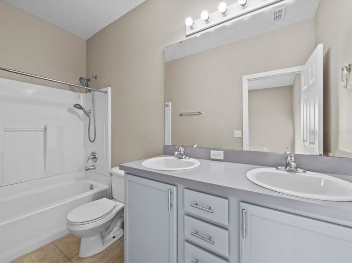 Image No.16-Maison de ville de 3 chambres à vendre à Clermont