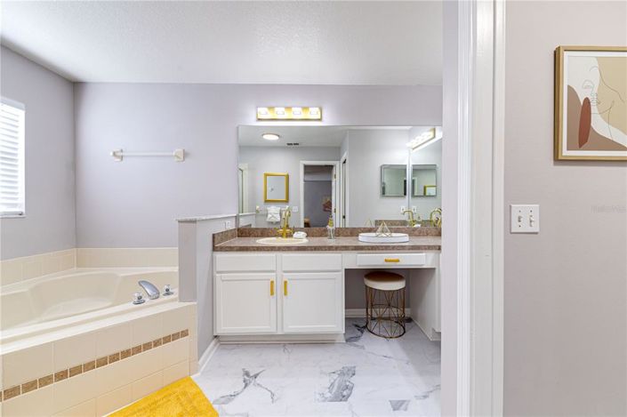 Image No.46-4 Bed Property for sale