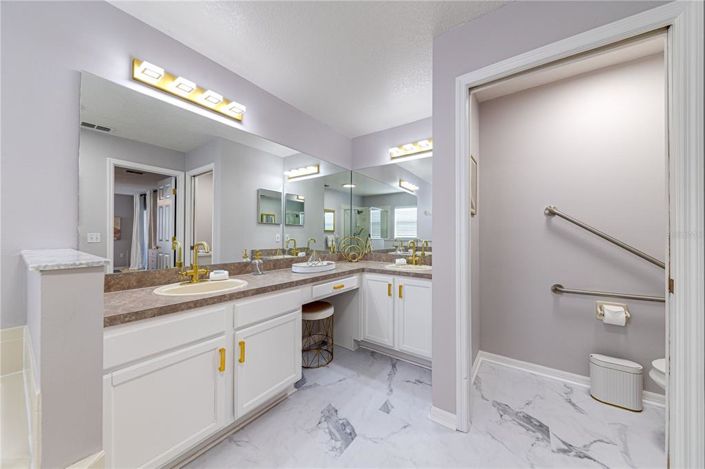 Image No.48-4 Bed Property for sale