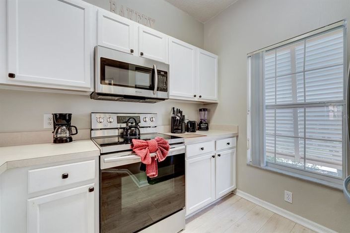 Image No.11-3 Bed Townhouse for sale