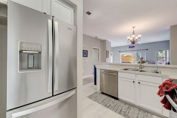 Image No.12-3 Bed Townhouse for sale