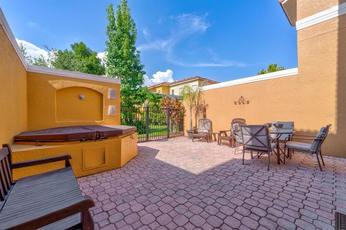 Image No.49-3 Bed Townhouse for sale