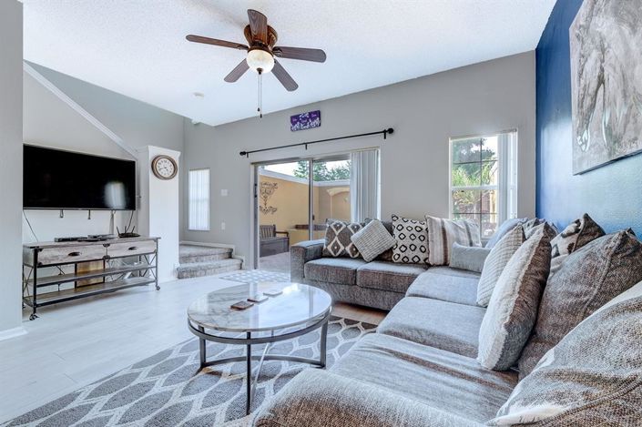 Image No.5-3 Bed Townhouse for sale