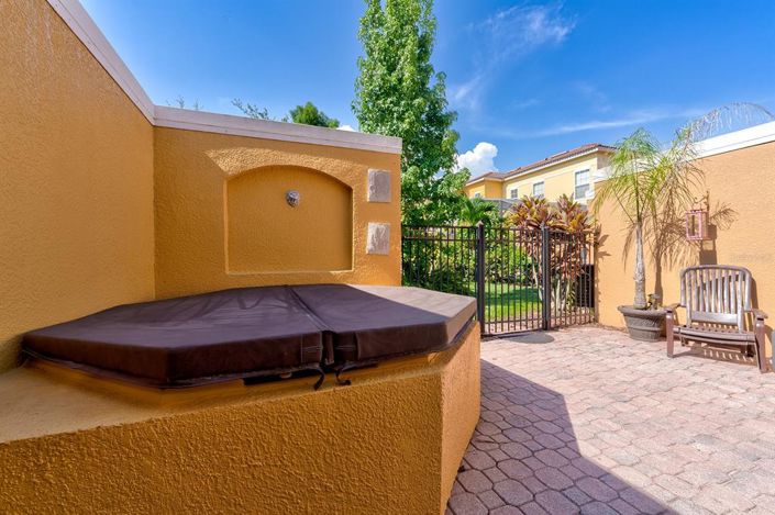 Image No.53-3 Bed Townhouse for sale