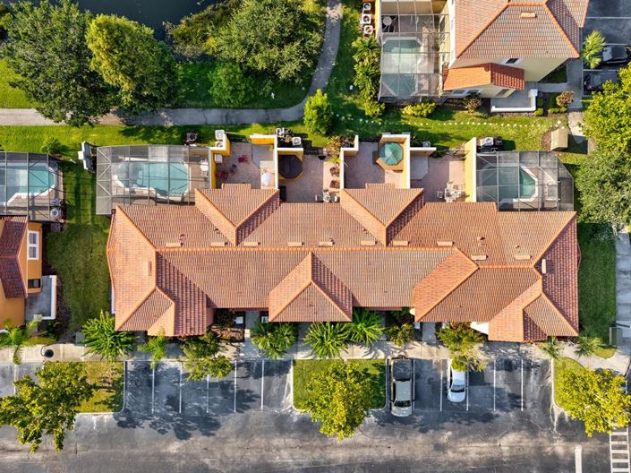 Image No.56-3 Bed Townhouse for sale