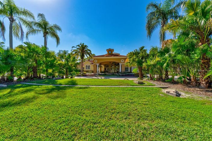 Image No.65-3 Bed Townhouse for sale