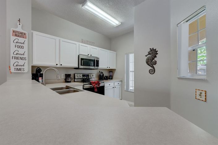 Image No.8-3 Bed Townhouse for sale