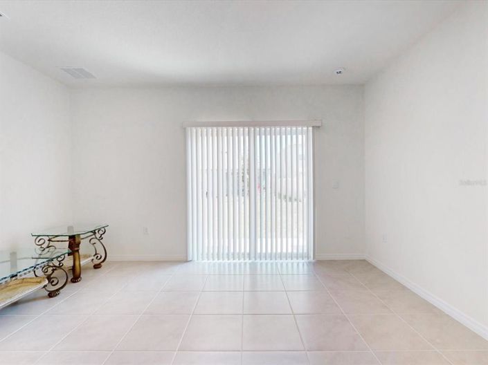 Image No.13-5 Bed Property for sale