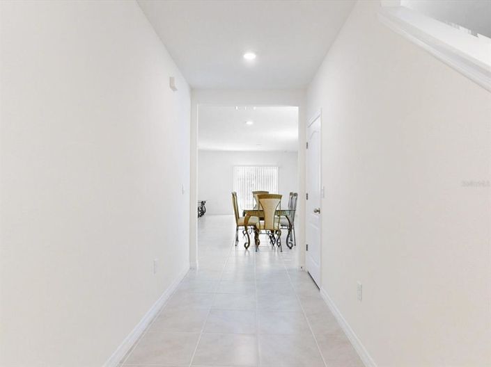 Image No.5-5 Bed Property for sale