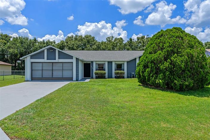 Image No.2-Propriété de 3 chambres à vendre à Kissimmee