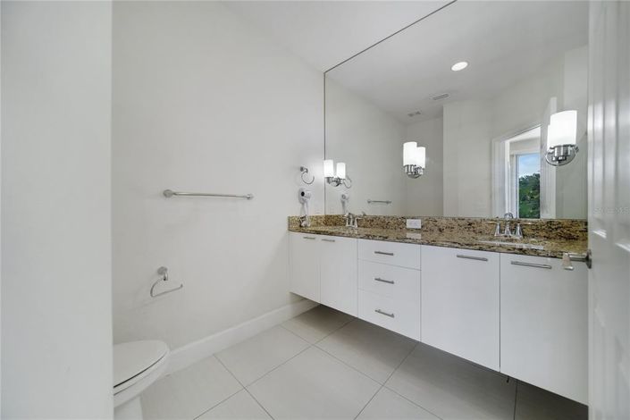 Image No.24-Maison de ville de 3 chambres à vendre à Clermont