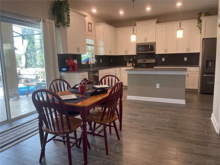 Image No.61-5 Bed Property for sale