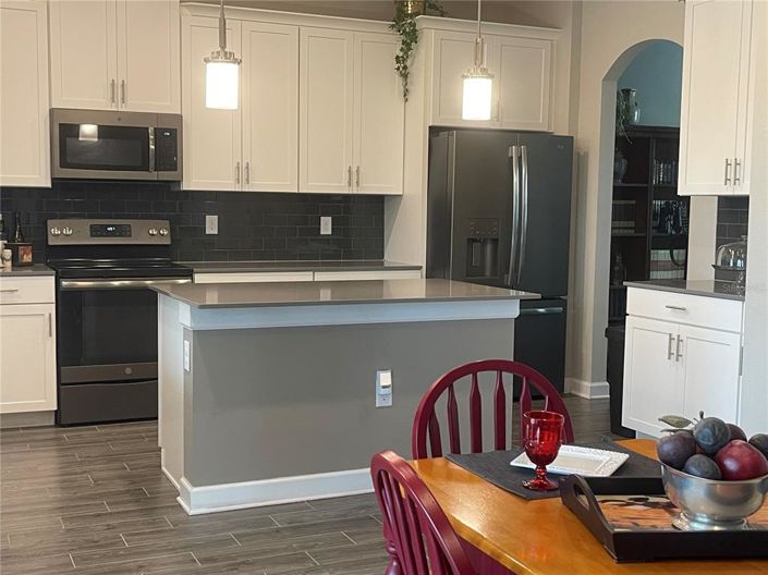 Image No.62-5 Bed Property for sale