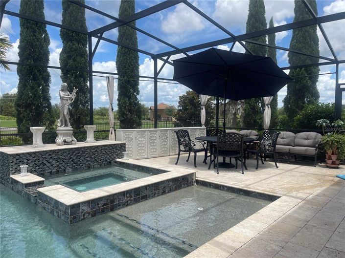 Image No.71-5 Bed Property for sale