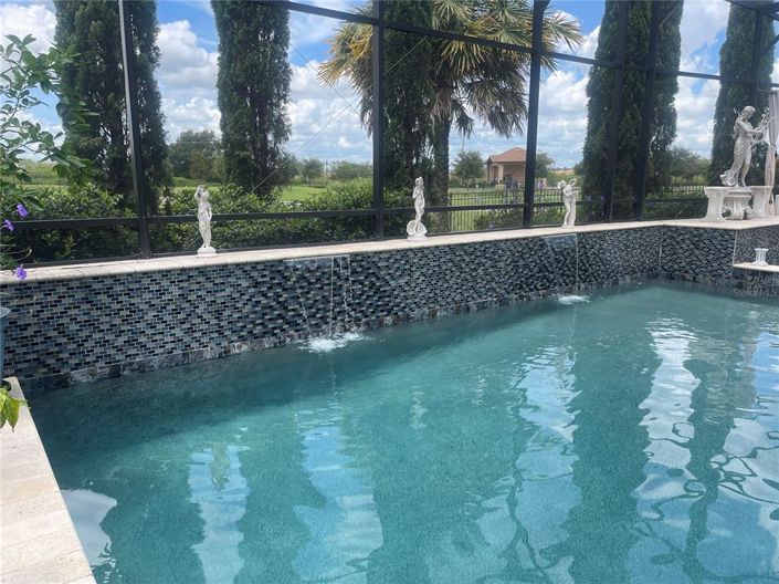 Image No.75-5 Bed Property for sale