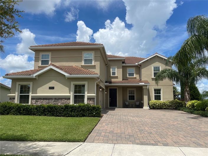 Image No.85-5 Bed Property for sale