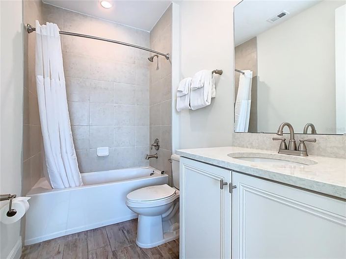 Image No.14-3 Bed Townhouse for sale