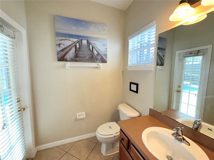 Image No.10-6 Bed Property for sale