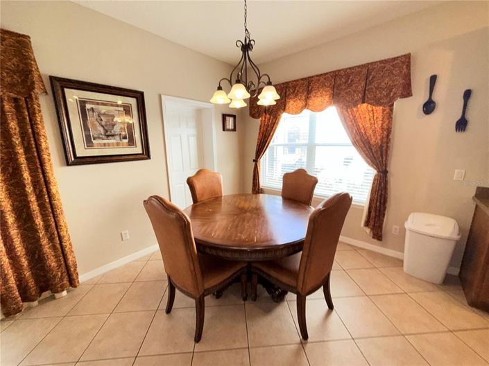 Image No.7-6 Bed Property for sale