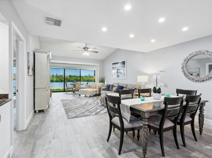 Image No.4-Propriété de 2 chambres à vendre à Sarasota