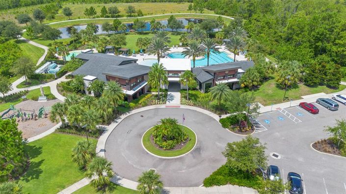 Image No.32-4 Bed Property for sale