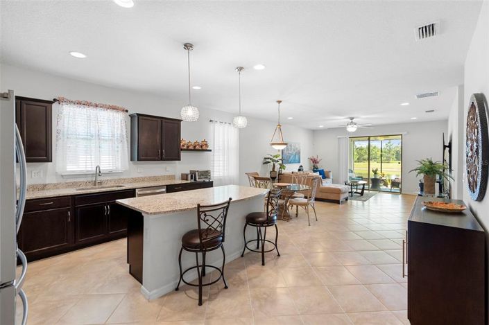 Image No.6-4 Bed Property for sale