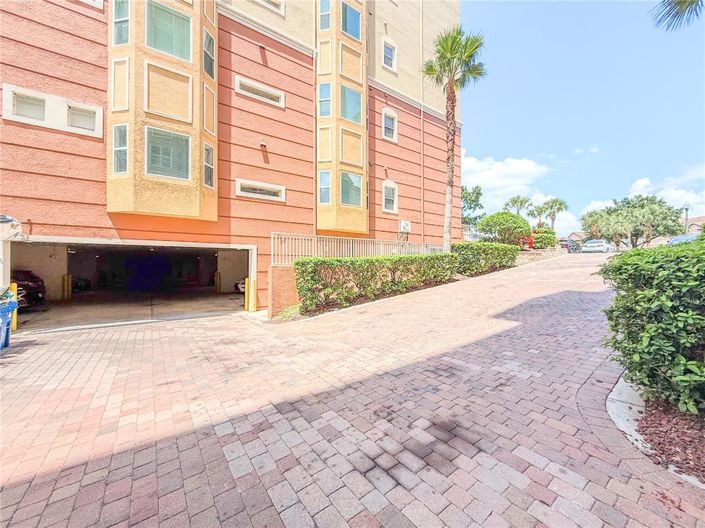 Image No.62-3 Bed Property for sale