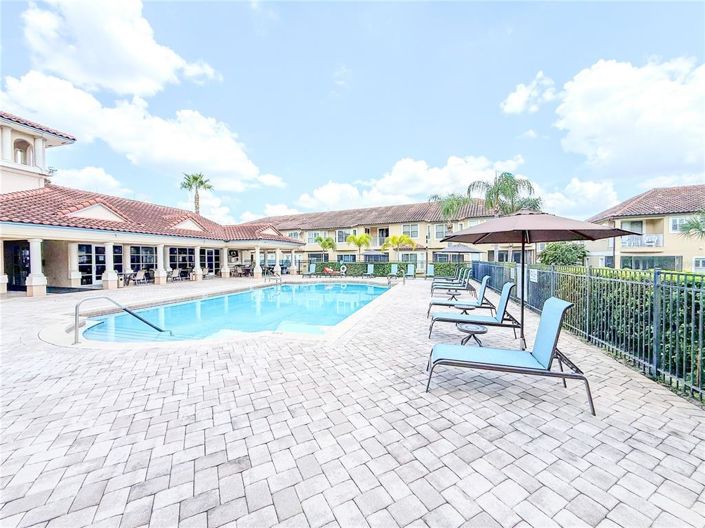 Image No.67-3 Bed Property for sale