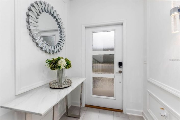 Image No.2-4 Bed Townhouse for sale