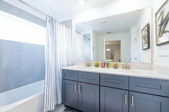 Image No.8-4 Bed Townhouse for sale